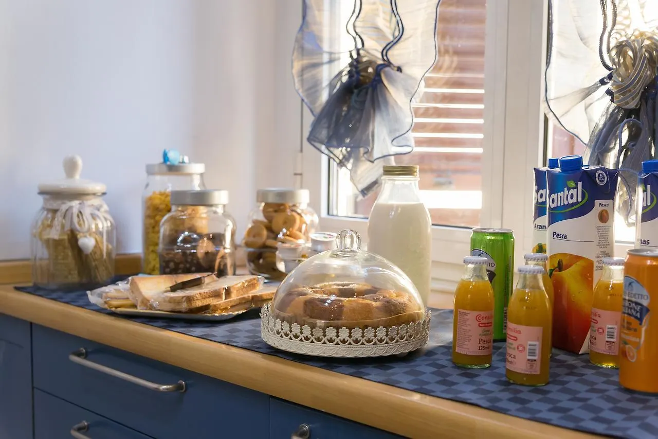 B&B La Finestra Di Fronte Rome Bed & Breakfast