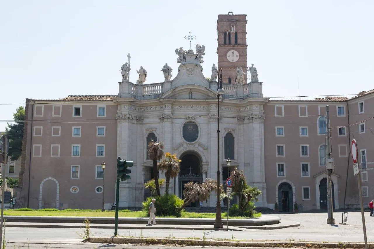 B&B La Finestra Di Fronte Rome Bed & Breakfast